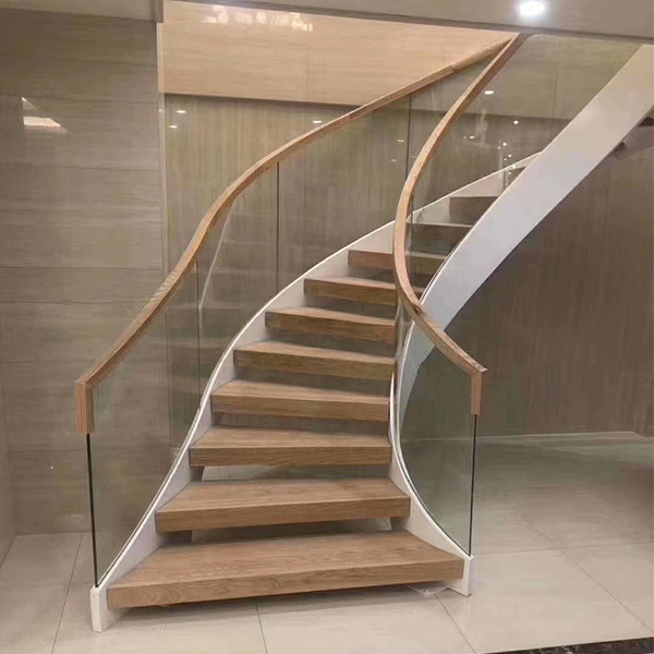 卷板楼梯怎样安装更美观？
